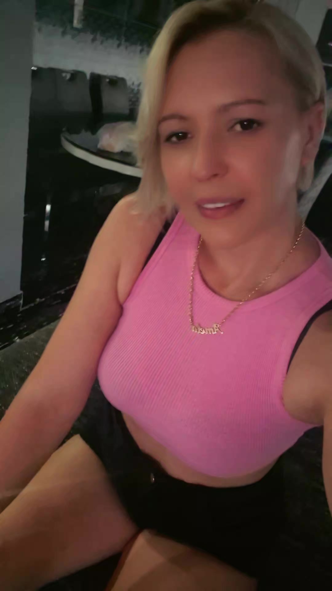 @Mely666👹