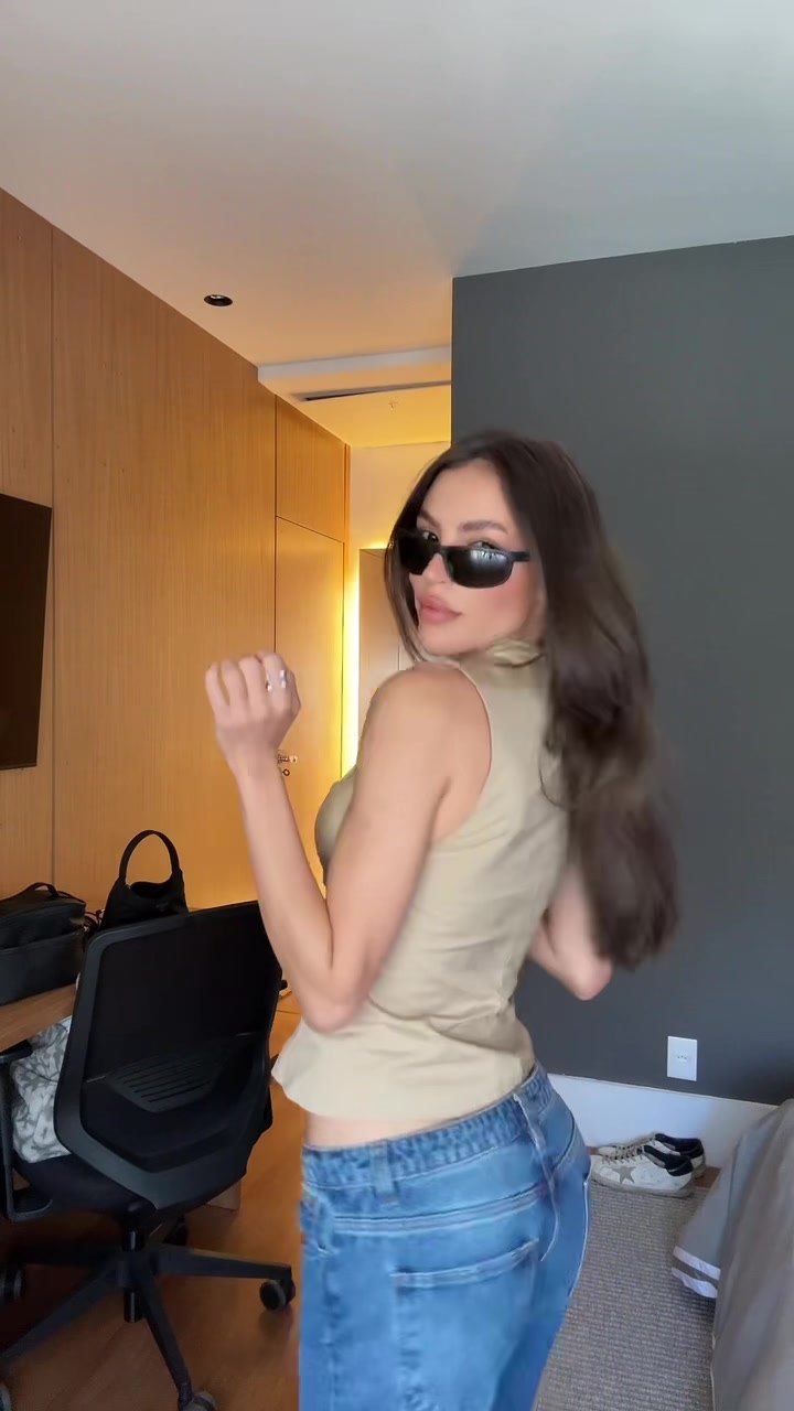 @Anna Estrella