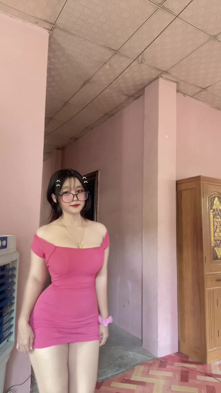 @<3