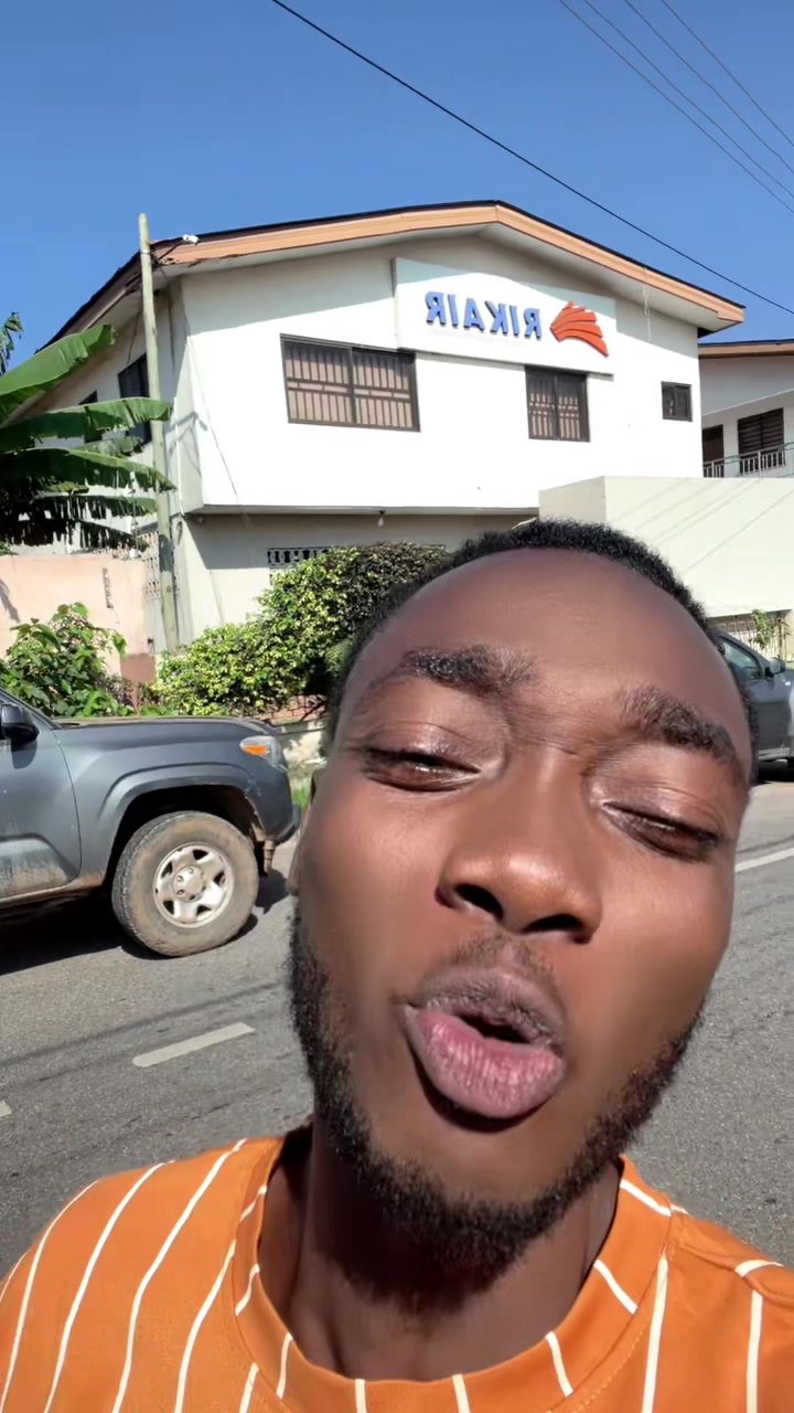 @HRH Oheneba Sika Kokɔe