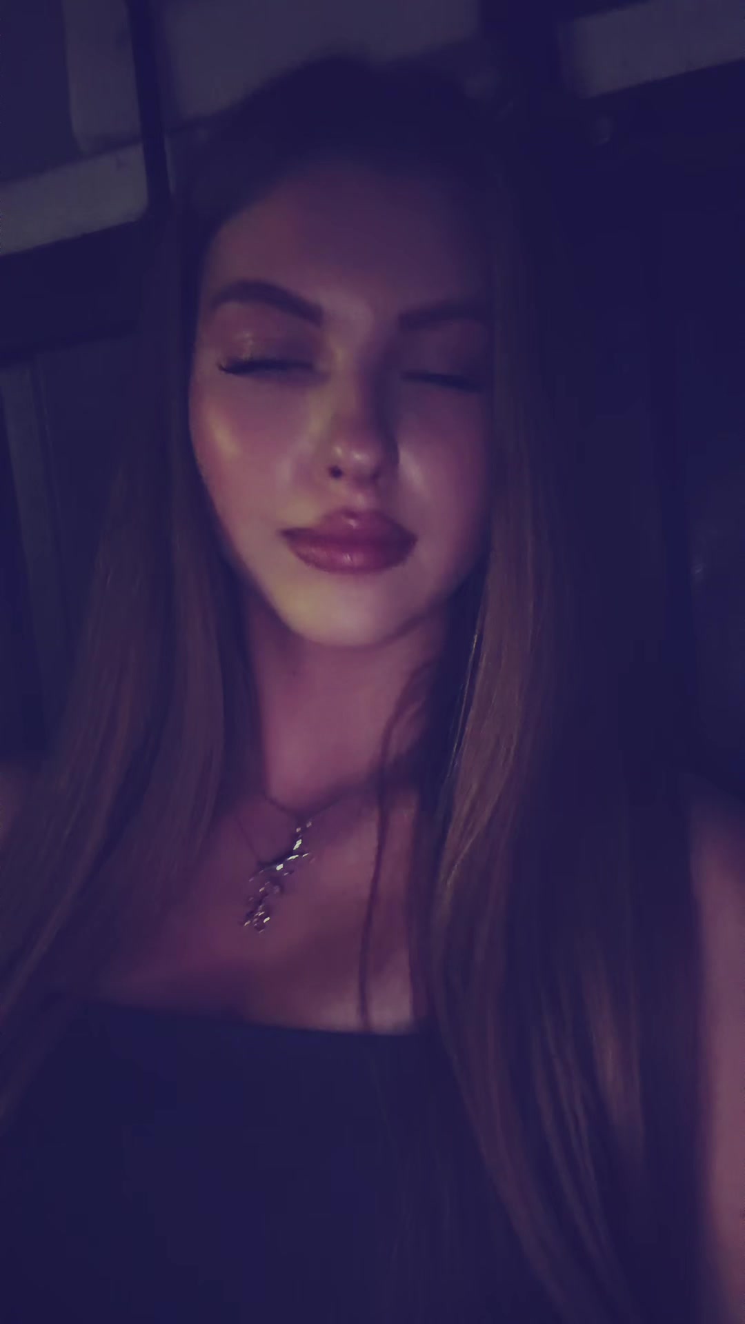 @7