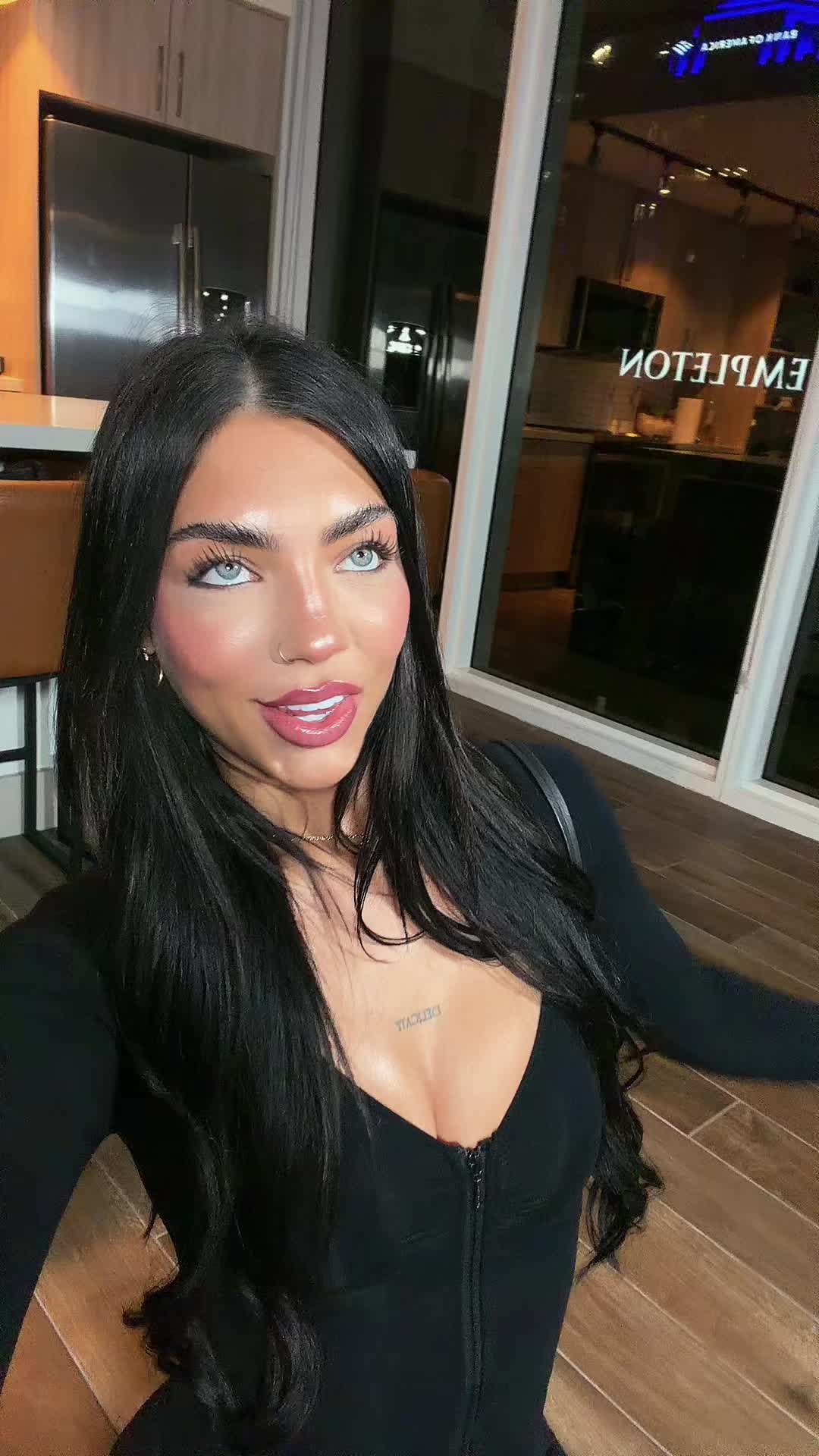 @essence hoffman