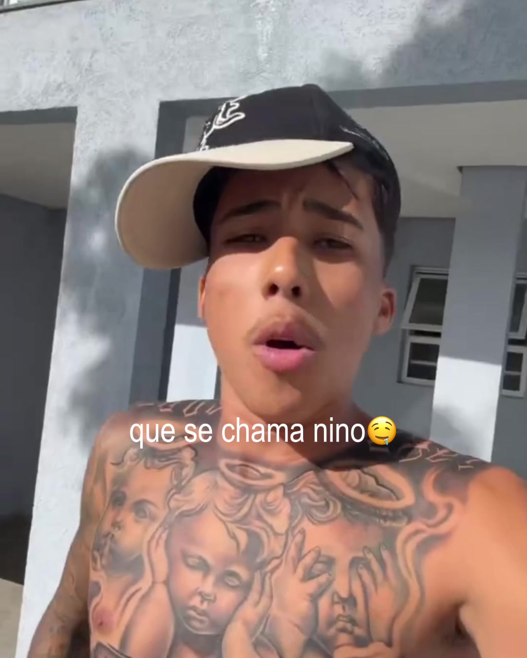 @♱
