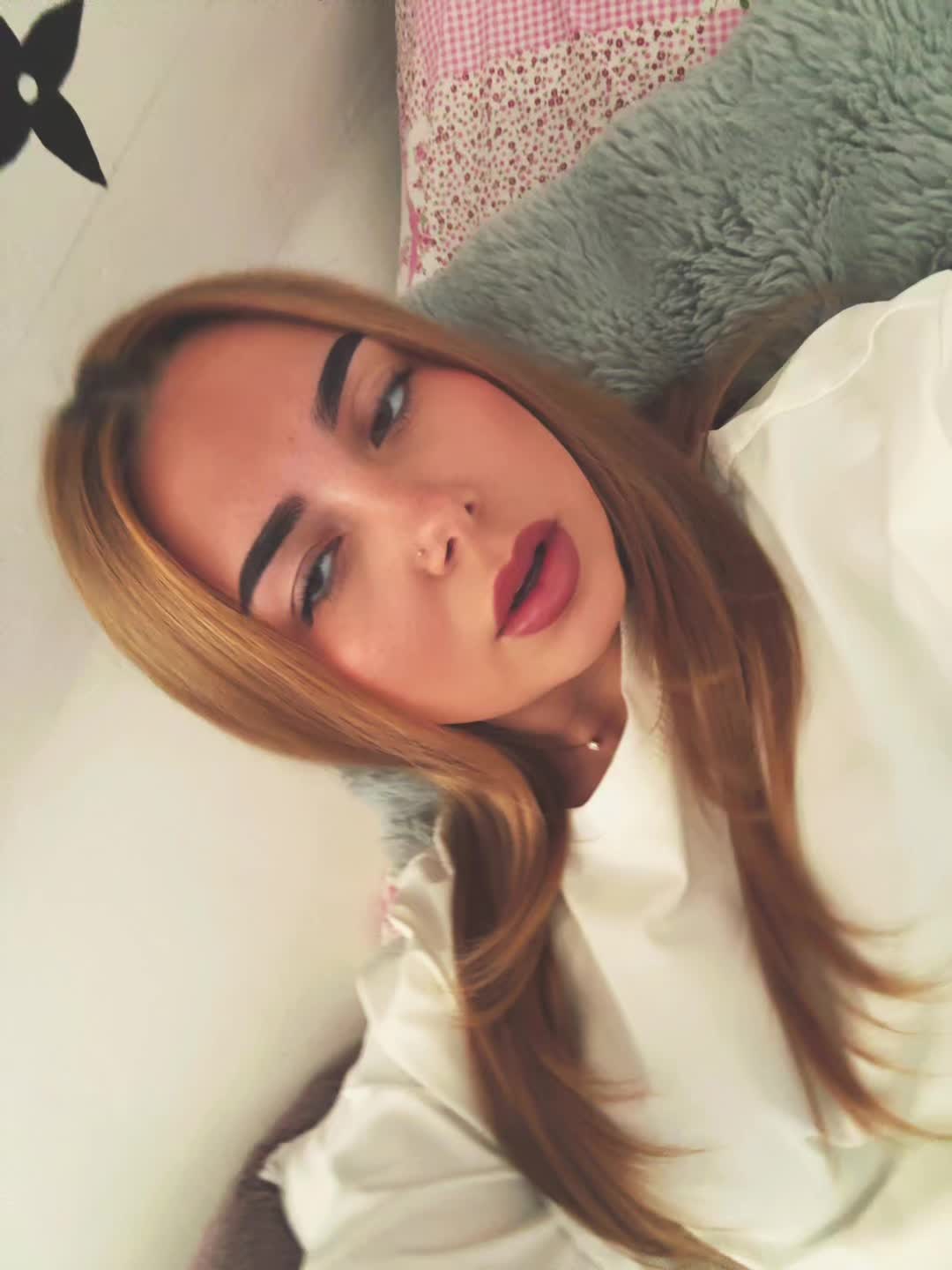 @🪩🌟