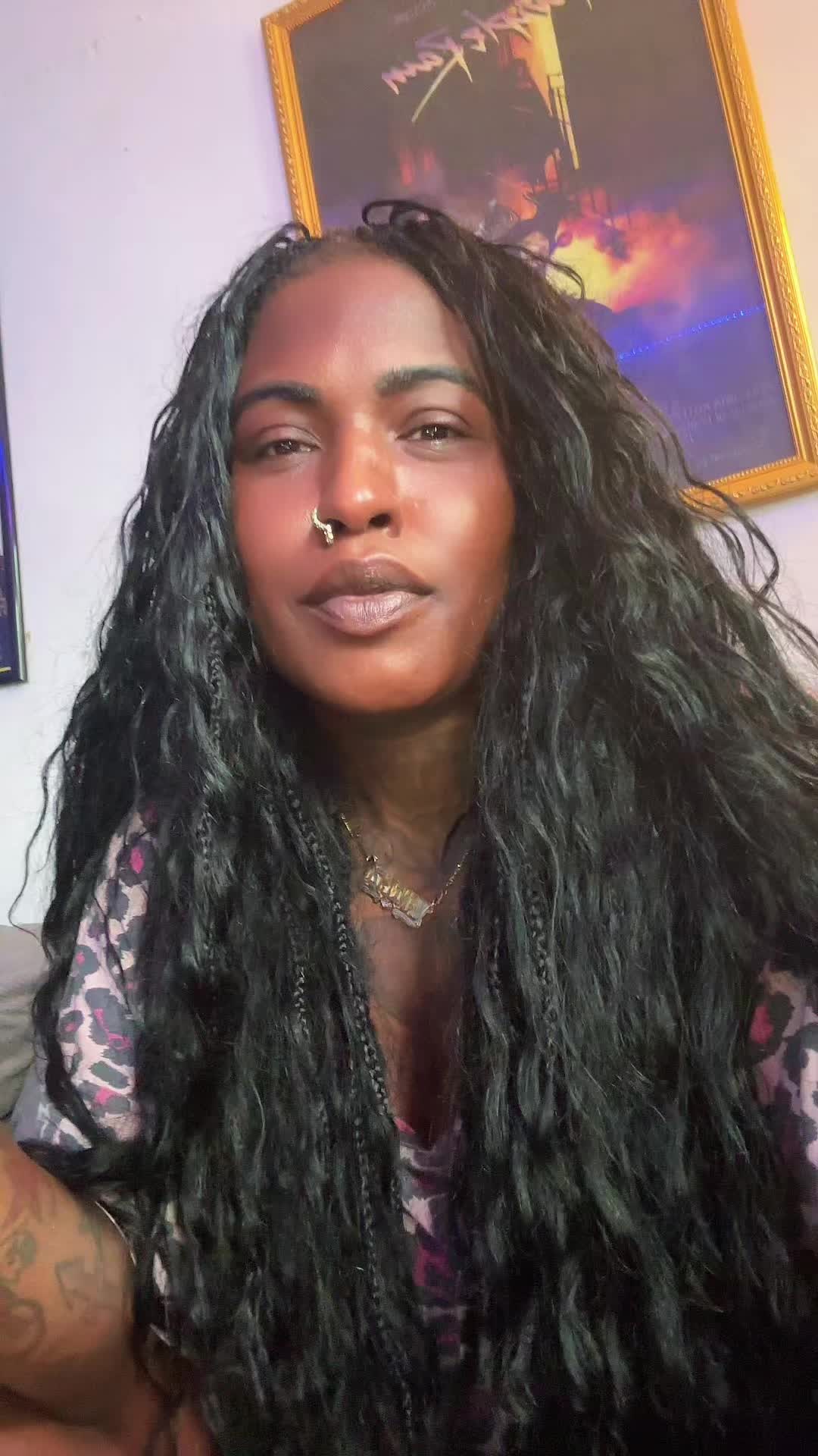 @VanityZo