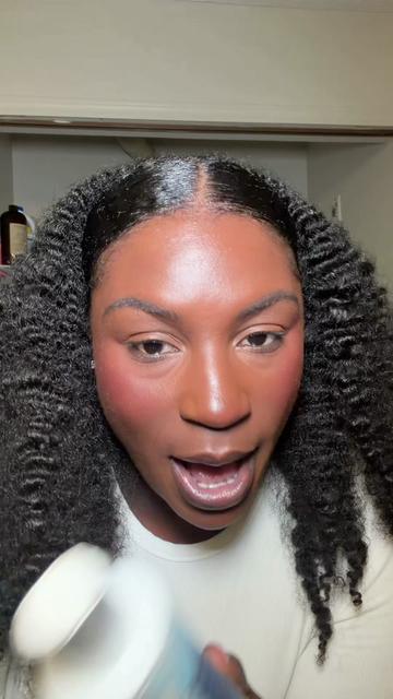 @Ebony✨Natural Hair & Fashion