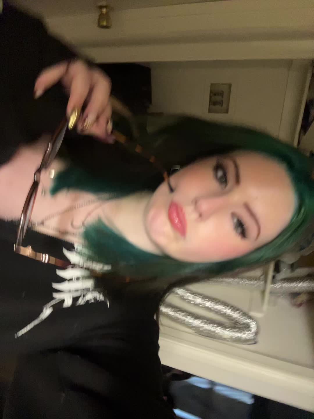 @Mꨄ︎