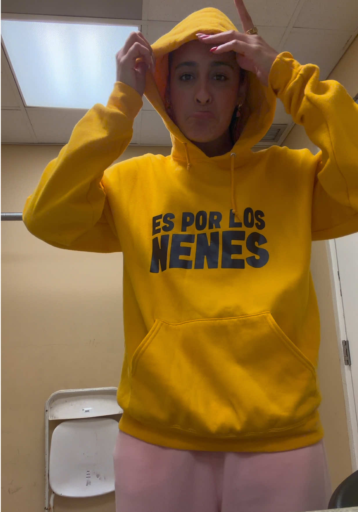 @lari_poppins