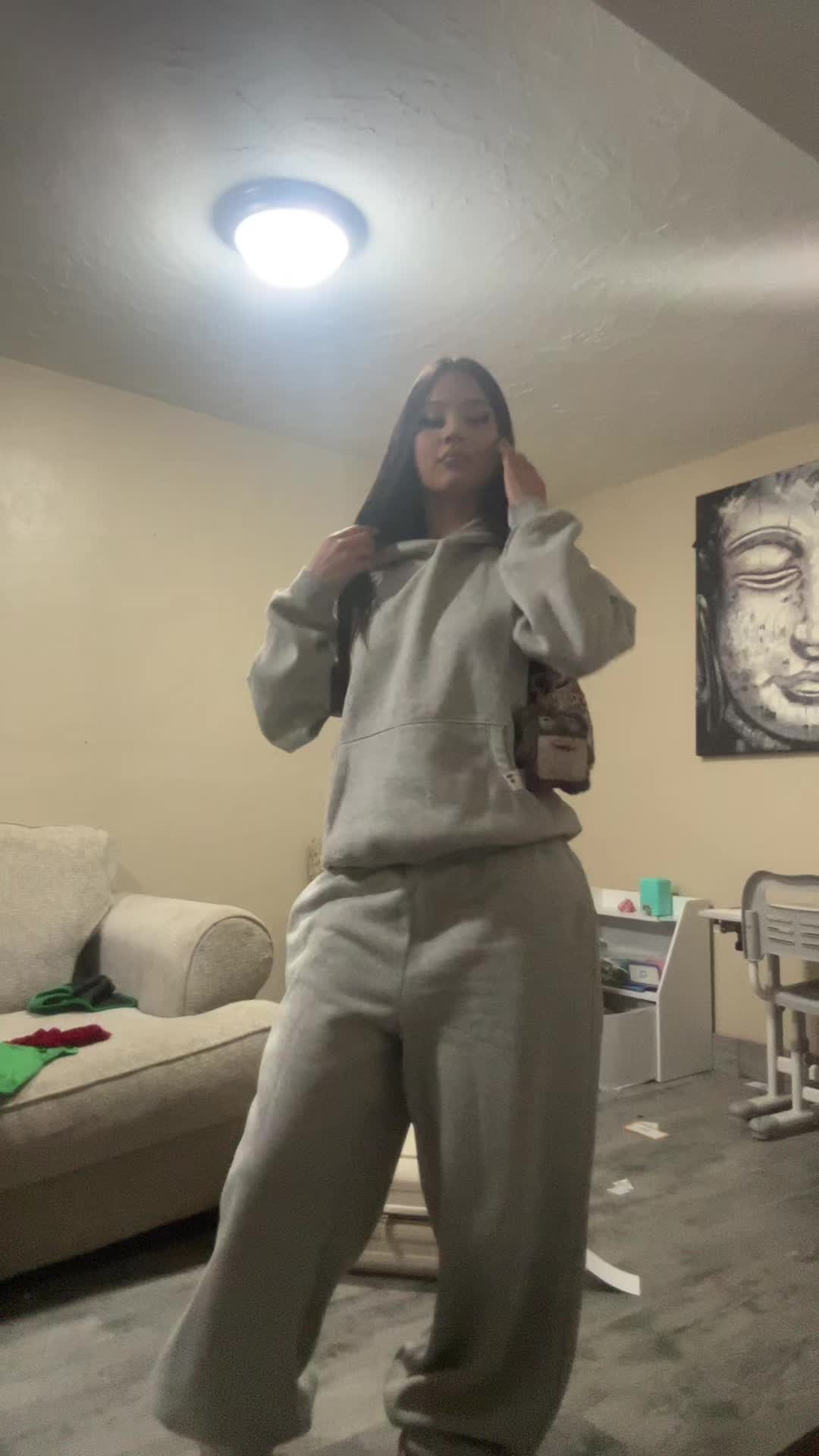 @...