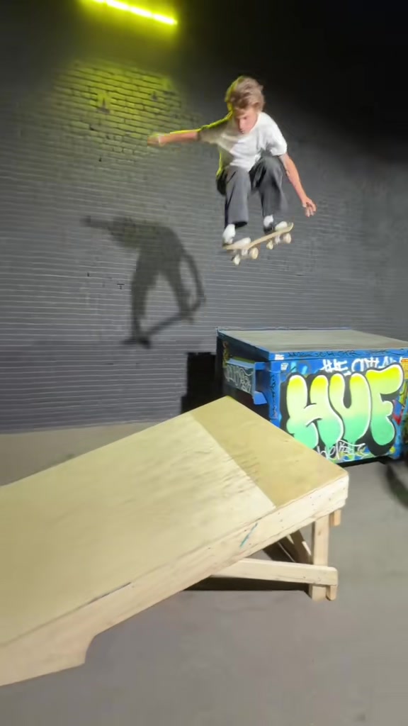 @HUF