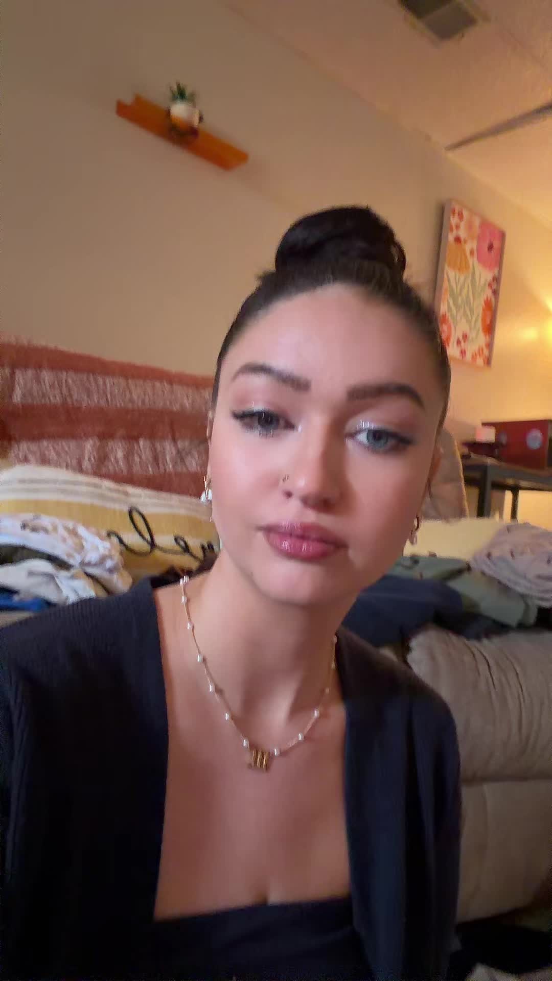 @Dela🌸🖤