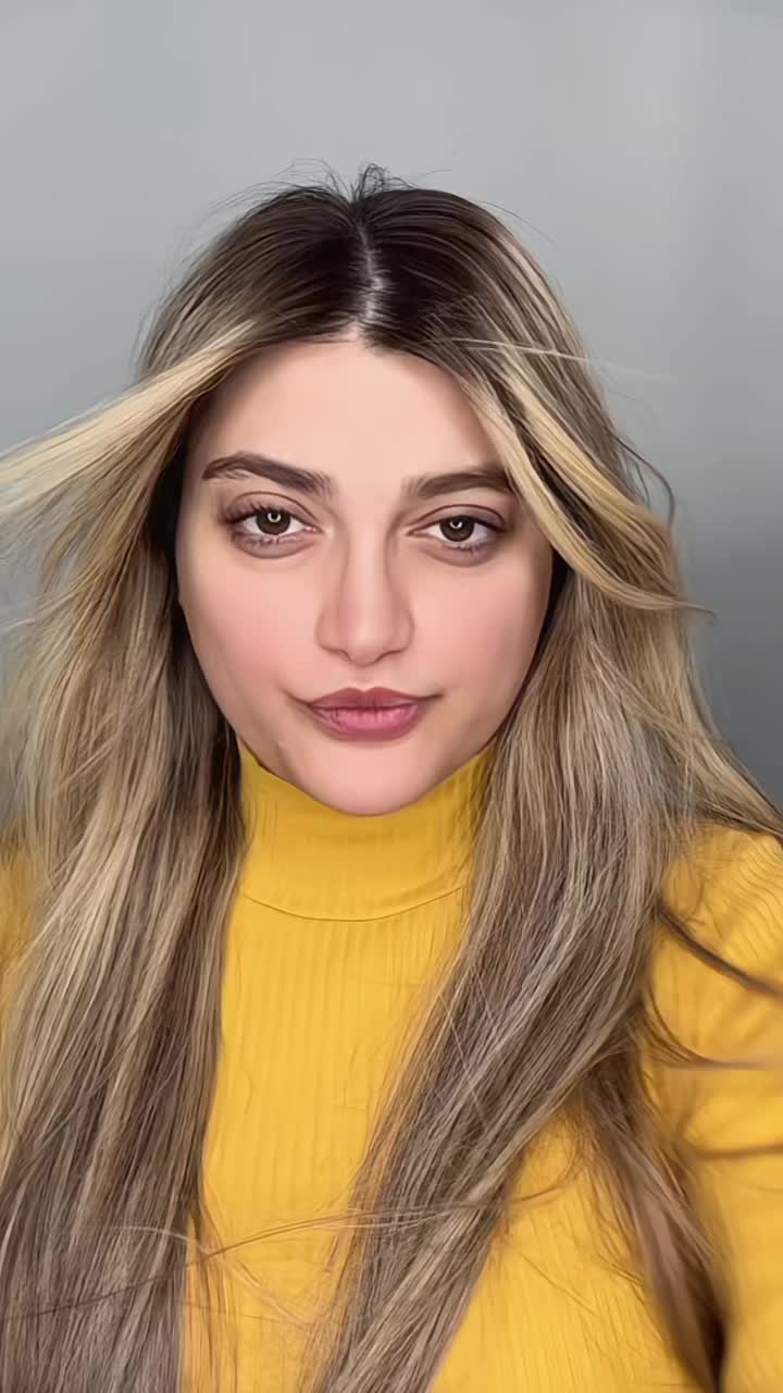 @Elinaa.brows