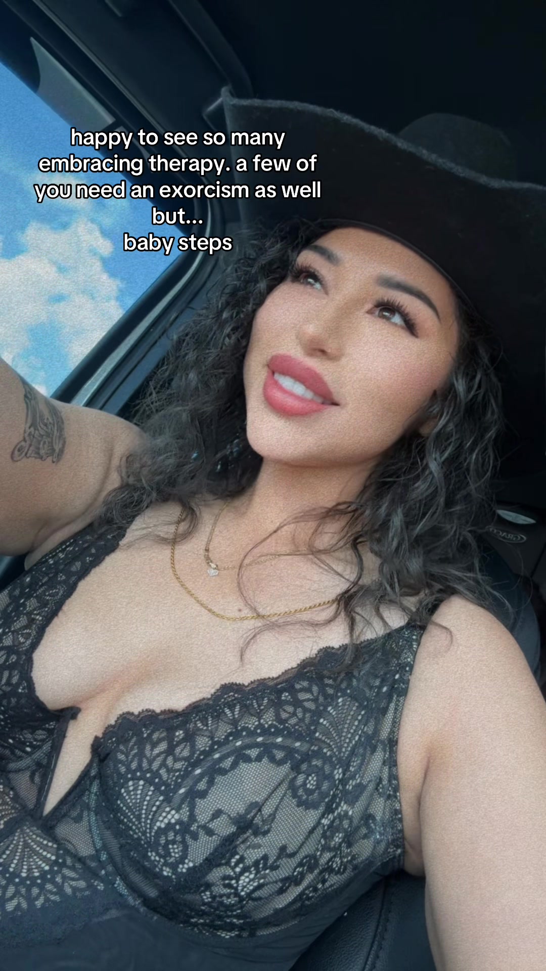 @leslye94