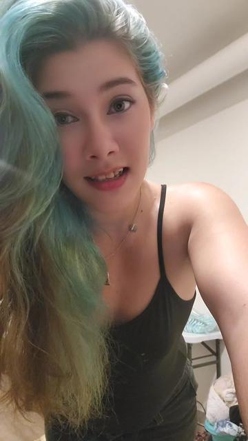 @Thegirlwiththecursemark