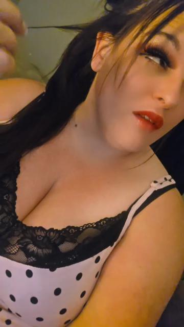 @🎀curvybratbabe71