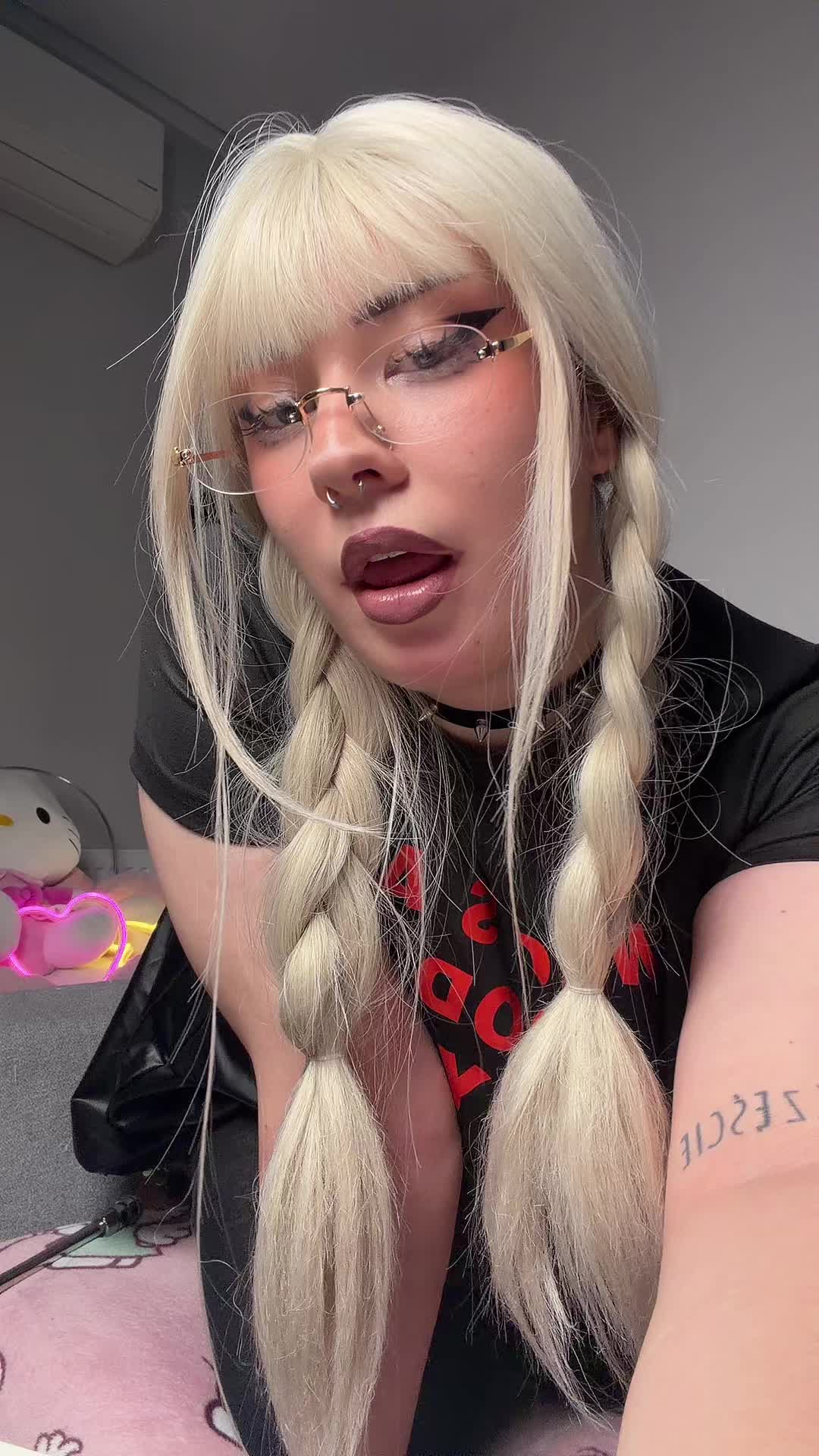 @𝑫𝒊𝒈𝒊𝒕𝒂𝒍𝑴𝒆𝒐𝒘𝒌𝒂