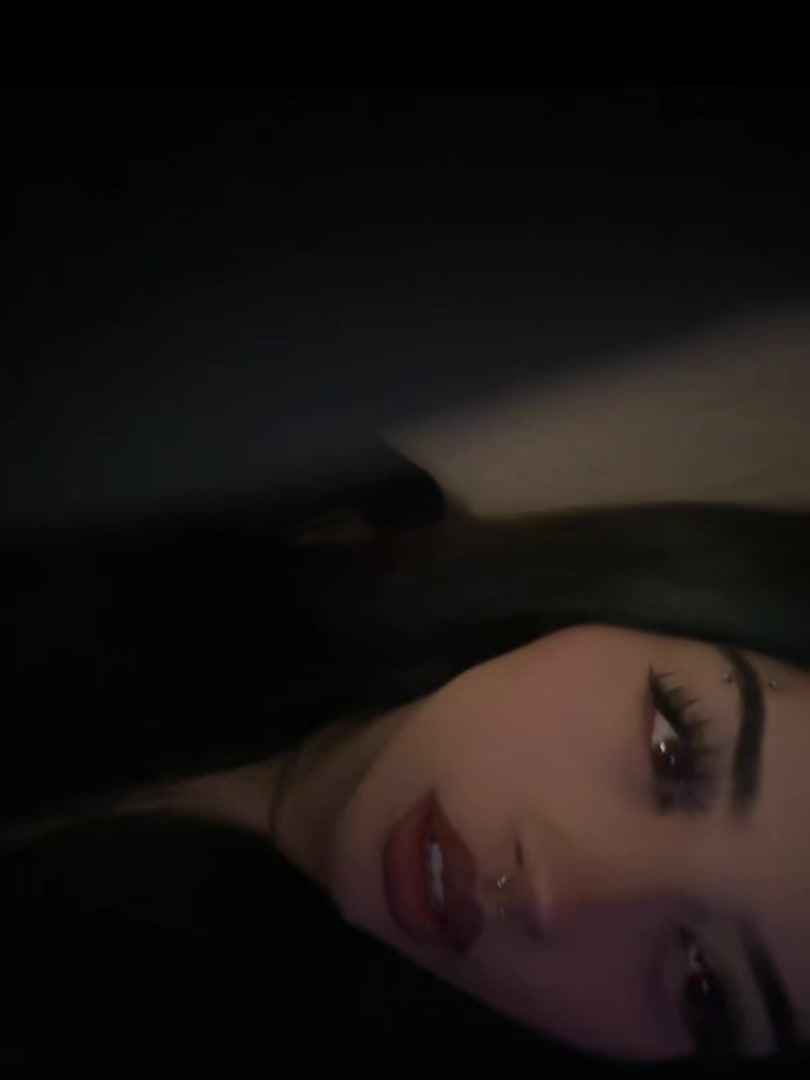@𝑵𝒂𝒐𝒎𝒊 🦕