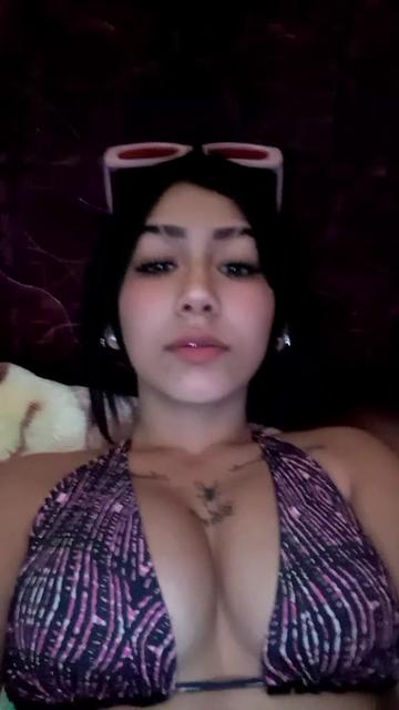 @María Aquino