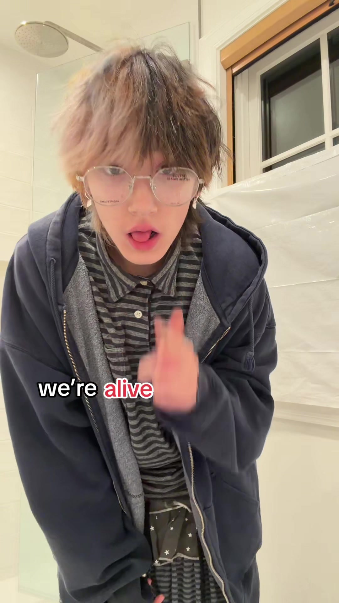 @J@3>0<