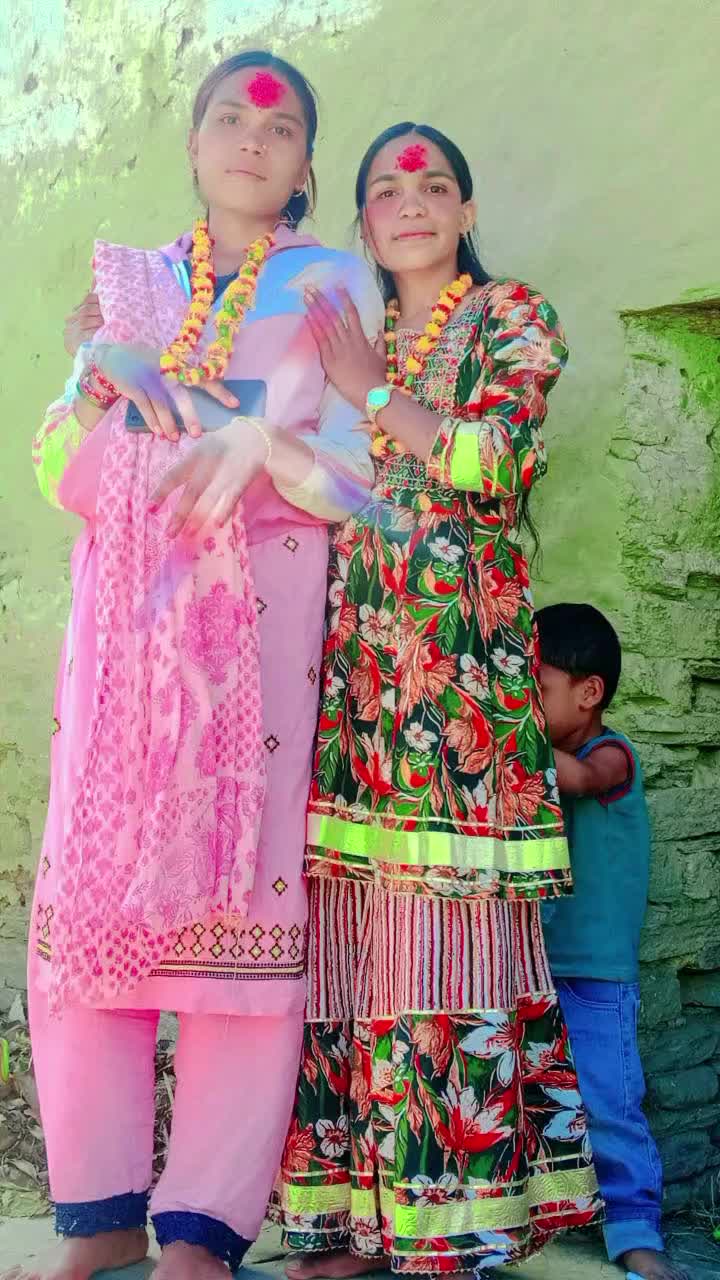 @user779853242