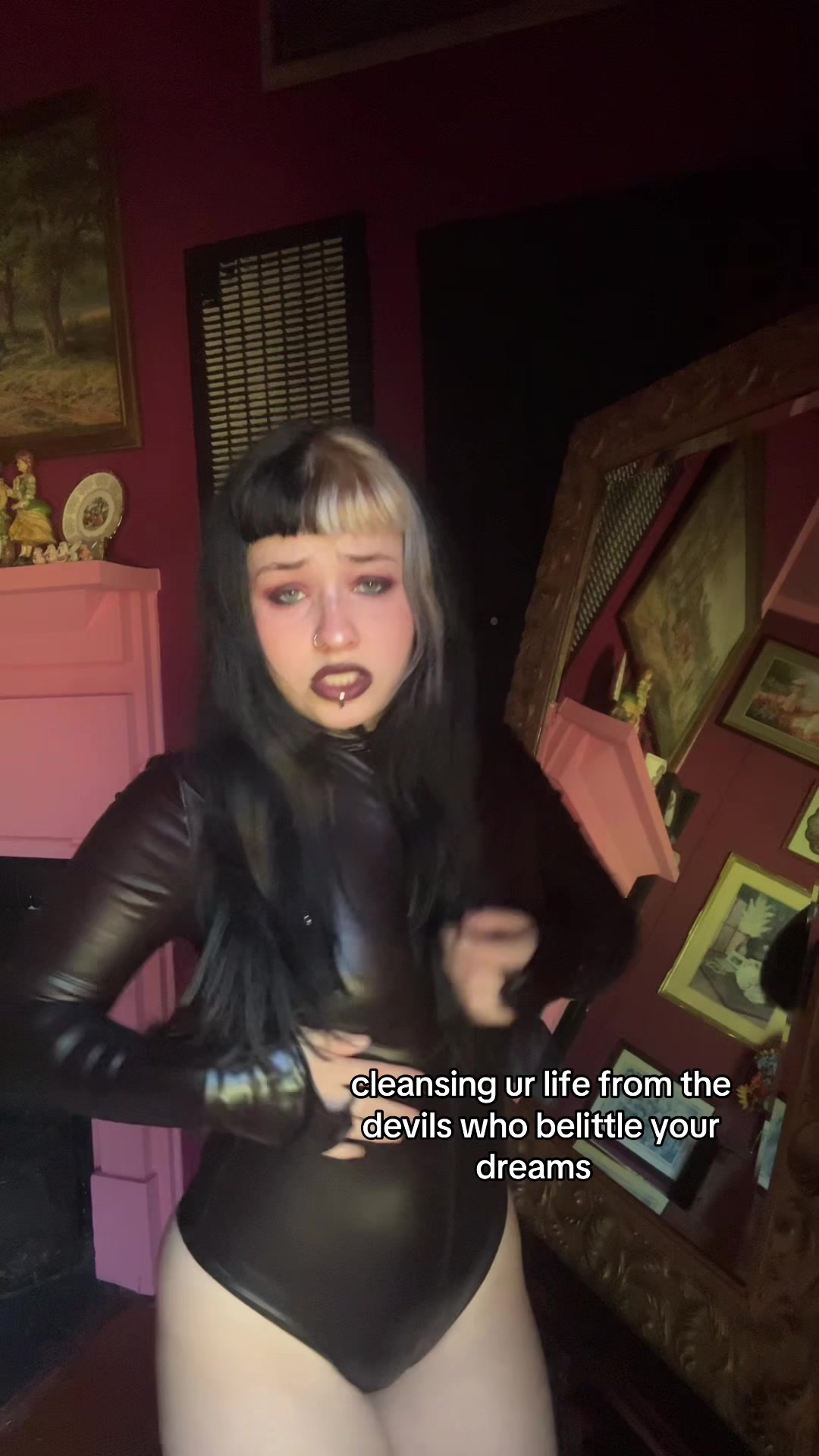 @Dollie
