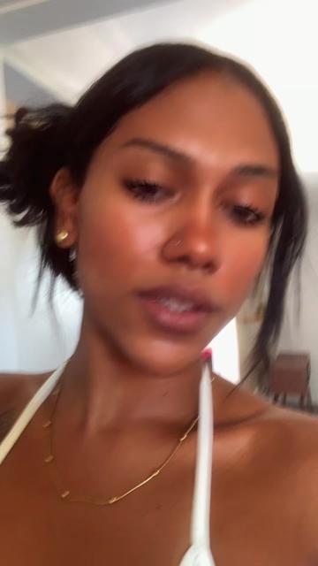 @Alexia Vitória