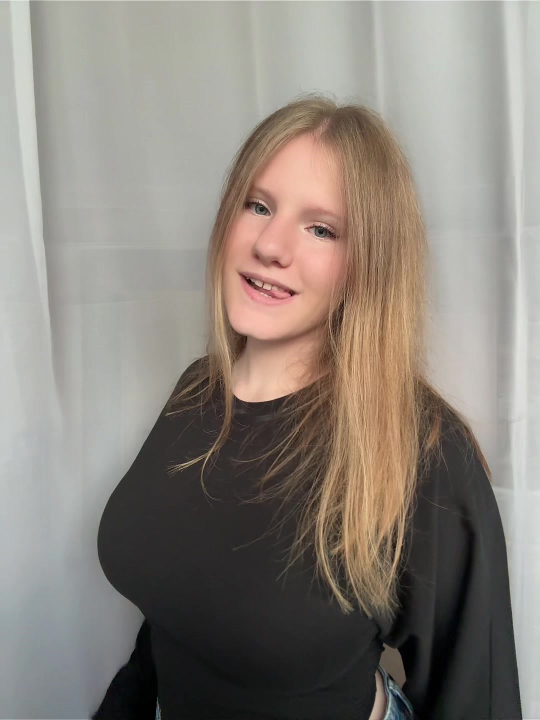 @mamakarina)
