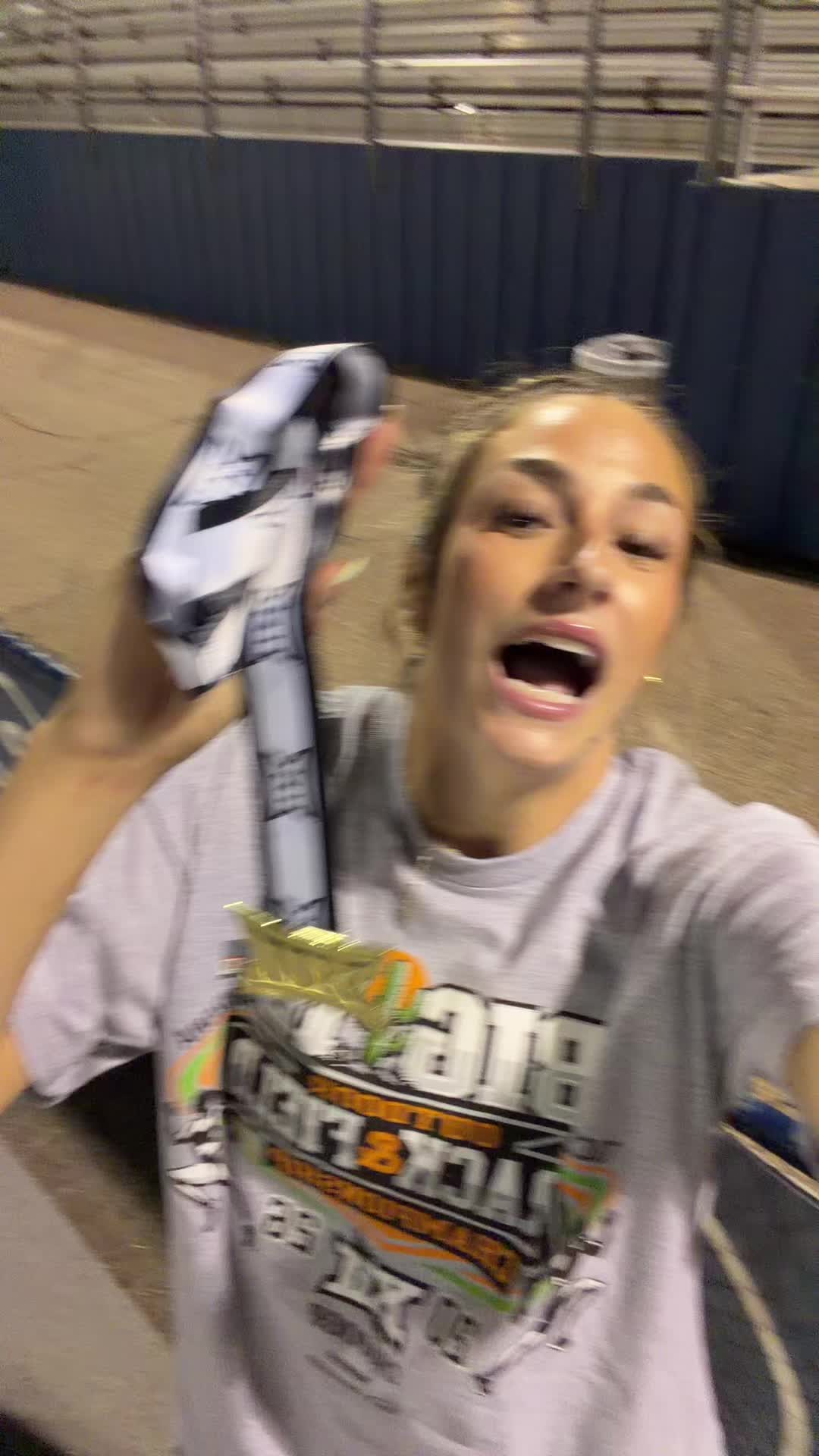 @sydnievanek