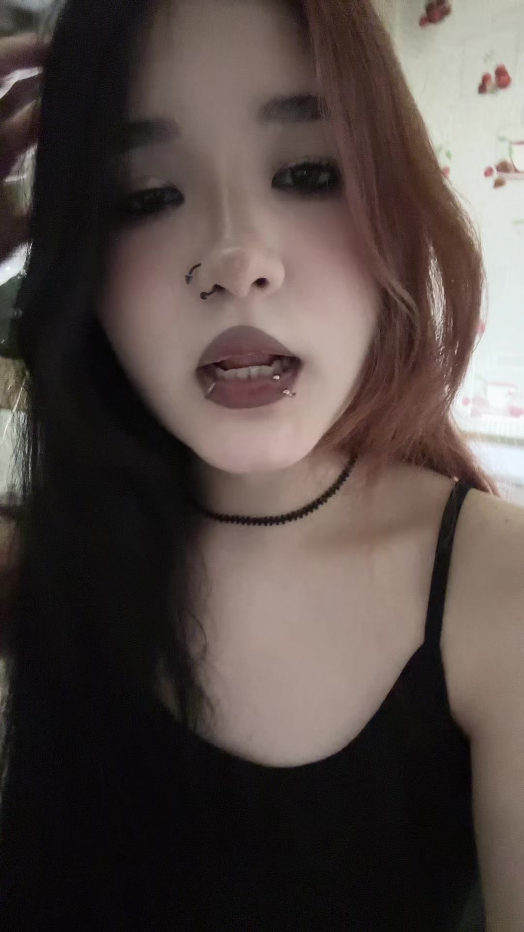@⃟