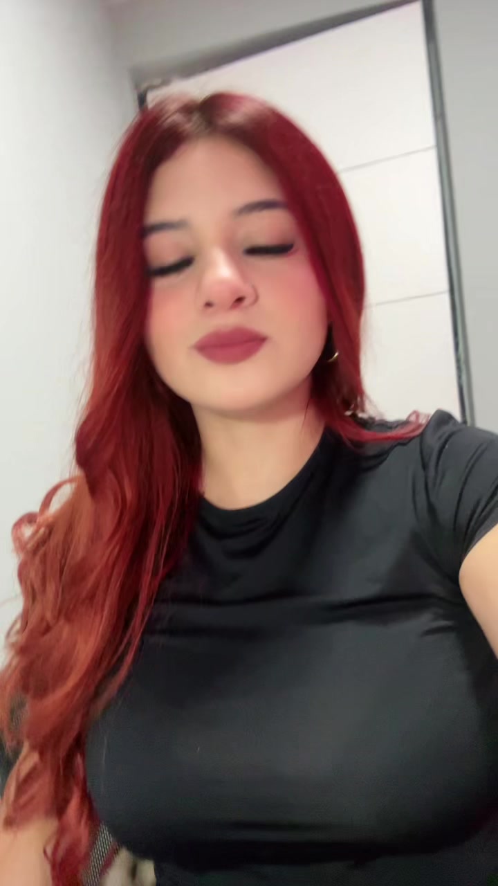 @Tryana18.