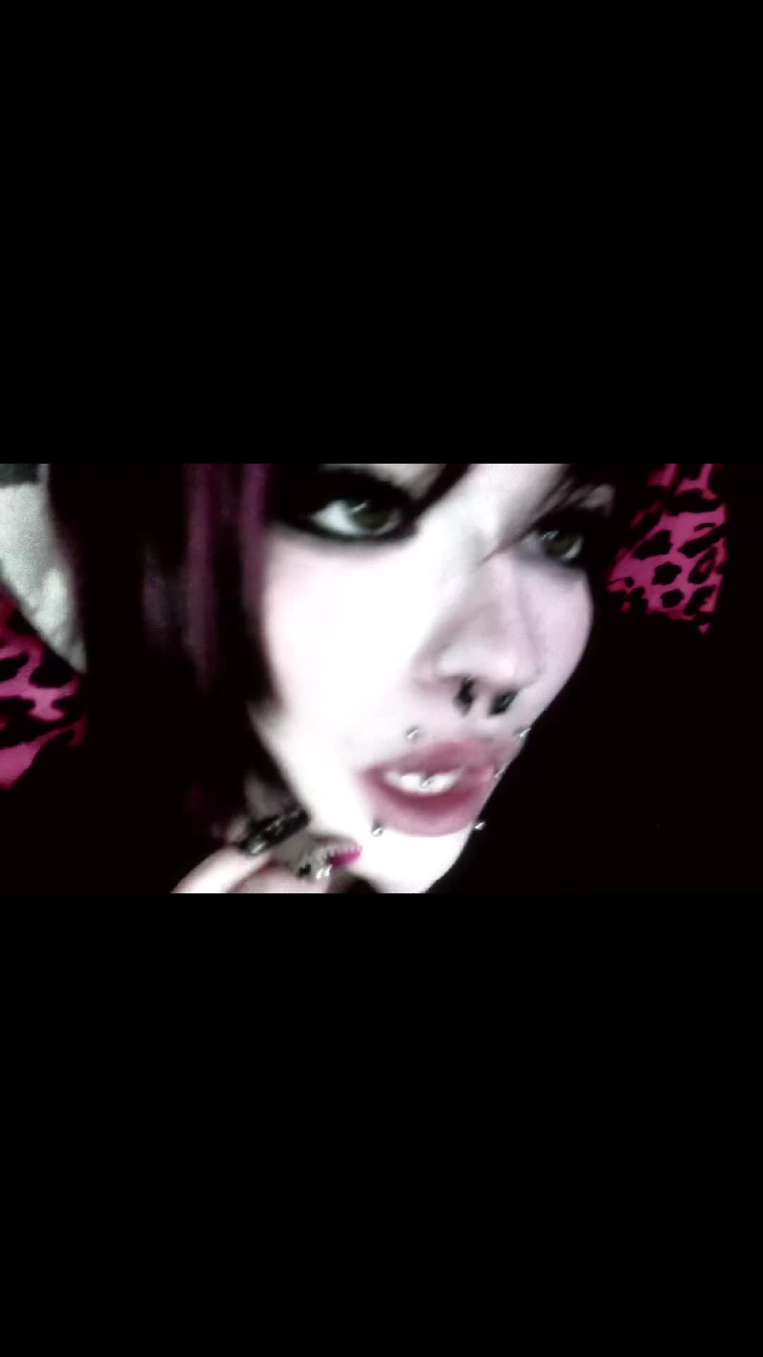 @SC3N3BBY<3