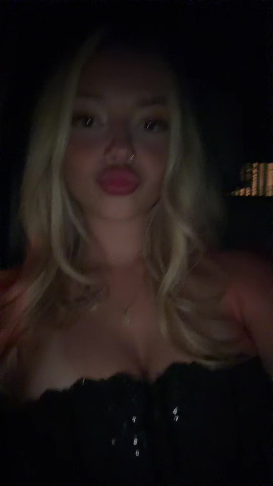 @Val&eacute;