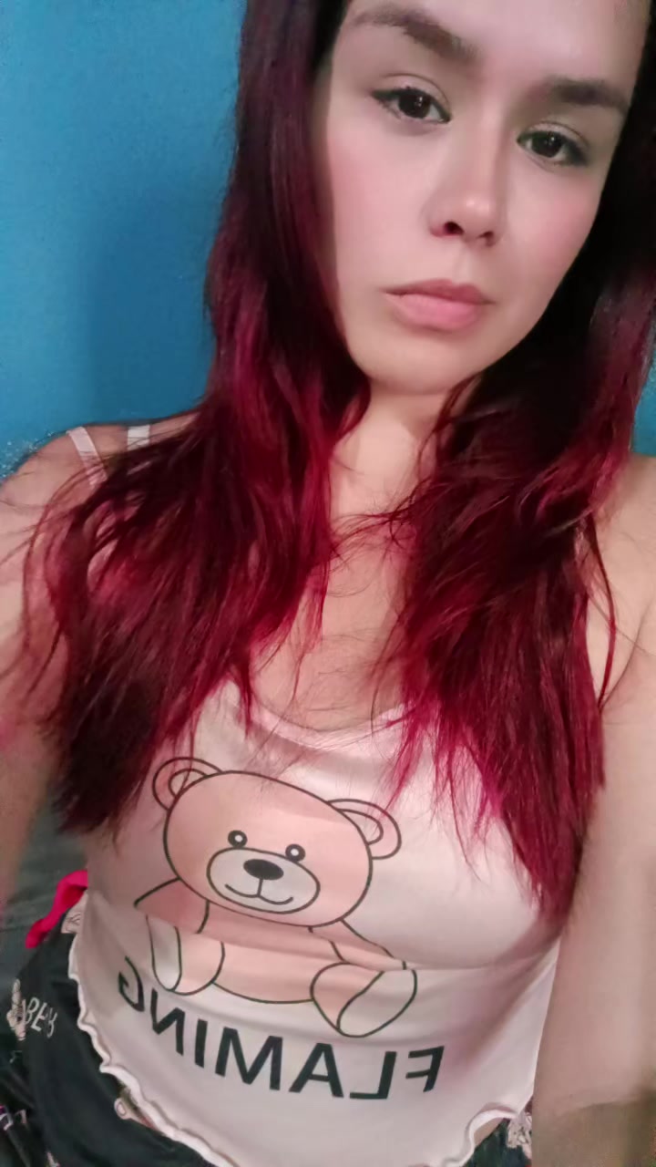 @valerysaldaña