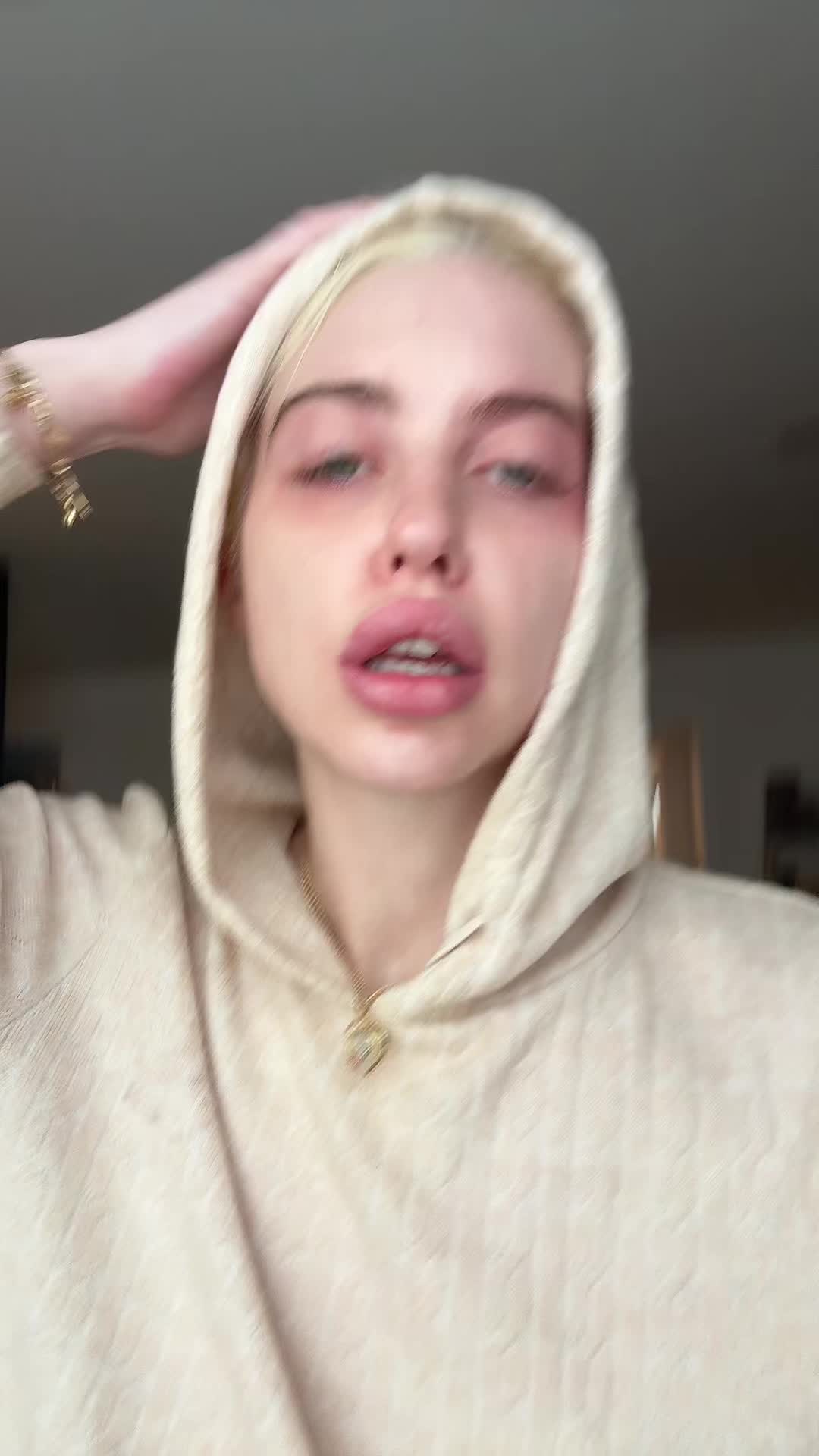 @Chloe Cherry