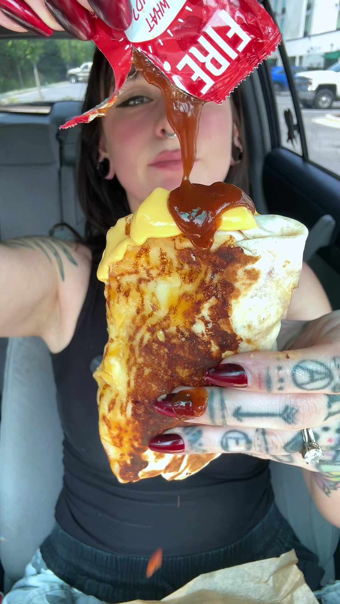 @ItsHungryAmber