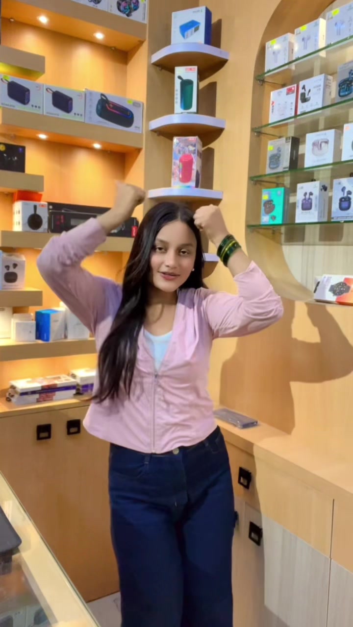 @Miss Bhattarai🧿🧿