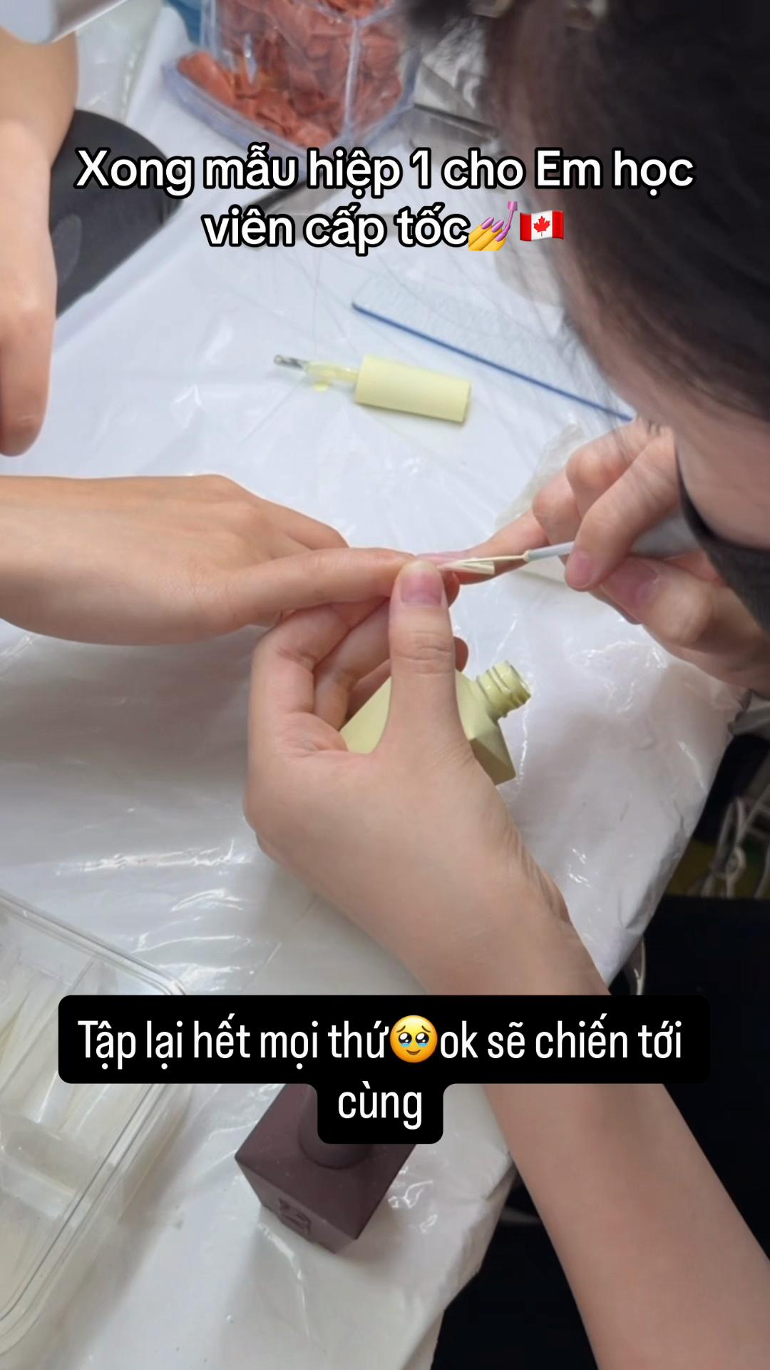 @KimmieNails🇻🇳♥️🇨🇦Tấu Hài😜
