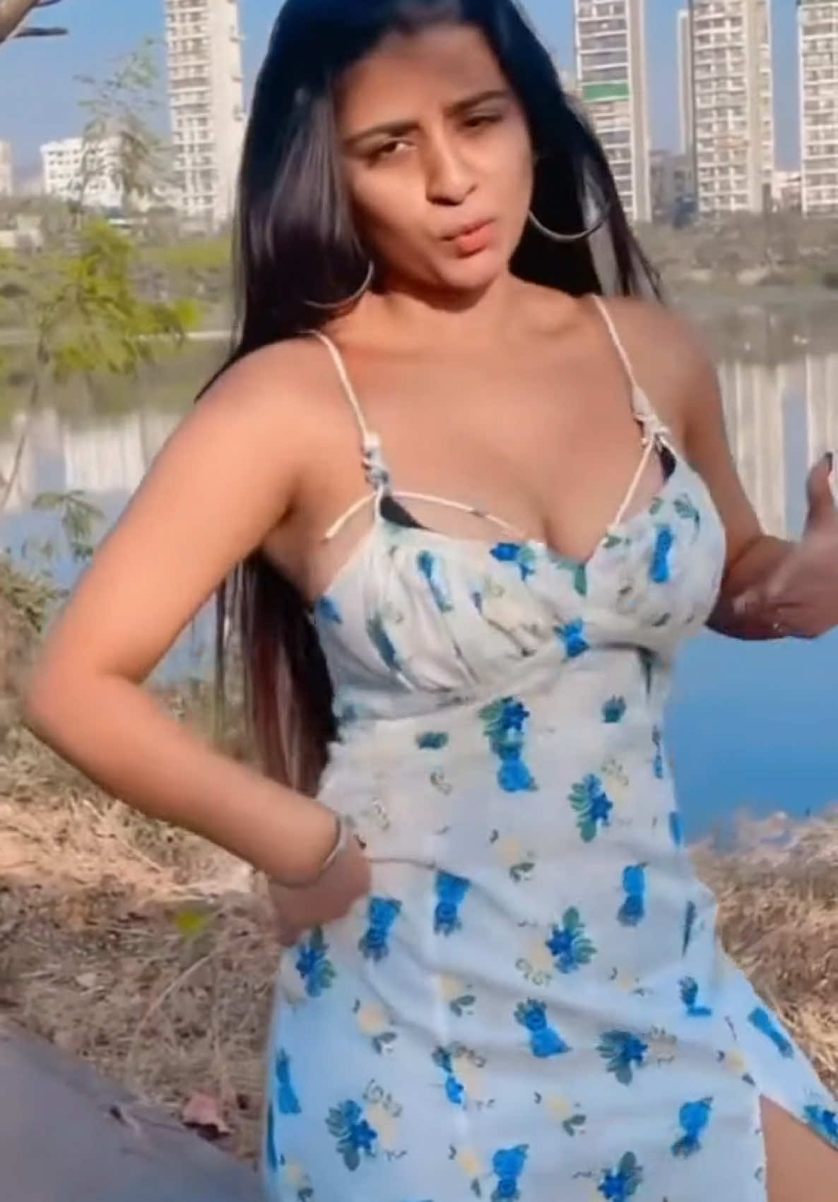 @கஸ்தூரி