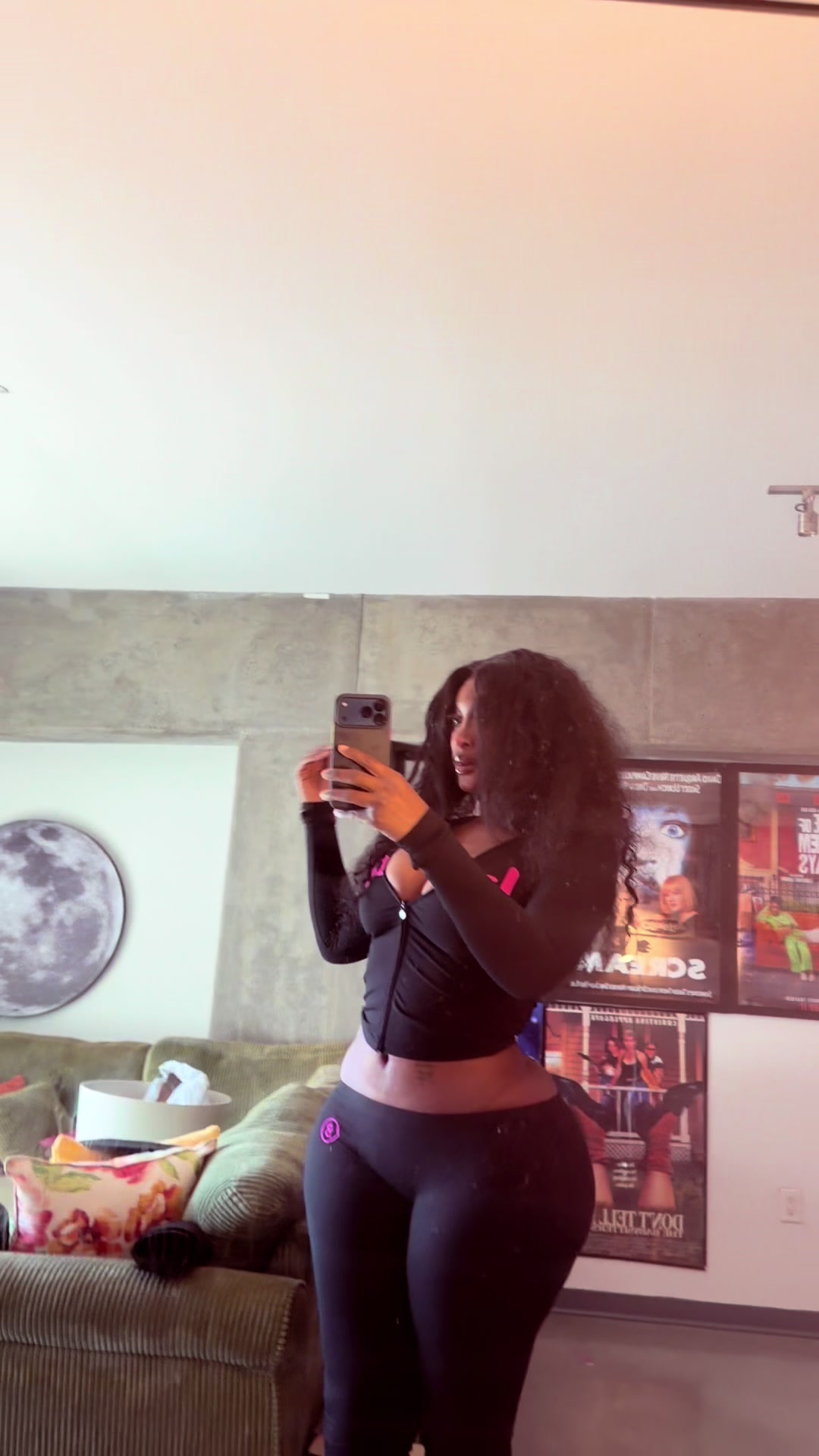 @Noemidoll_