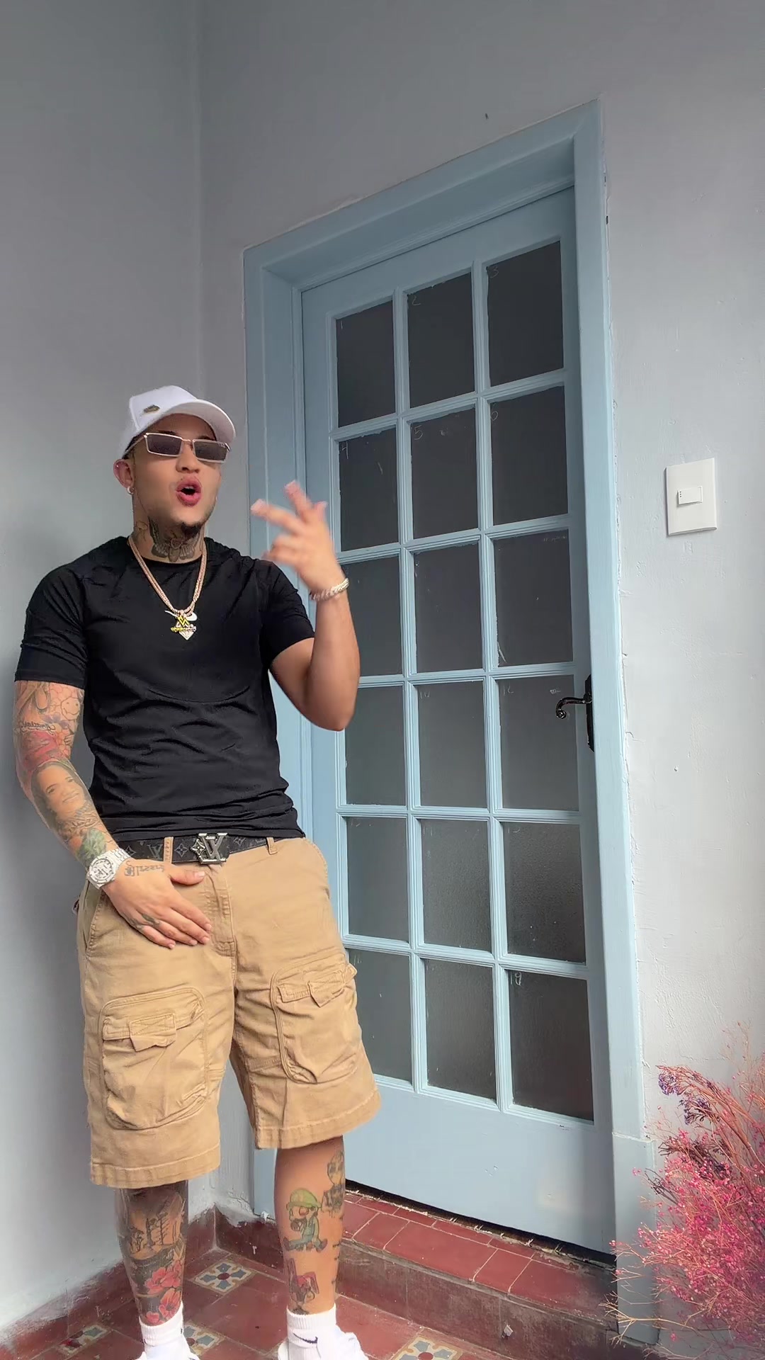 @JeyOne