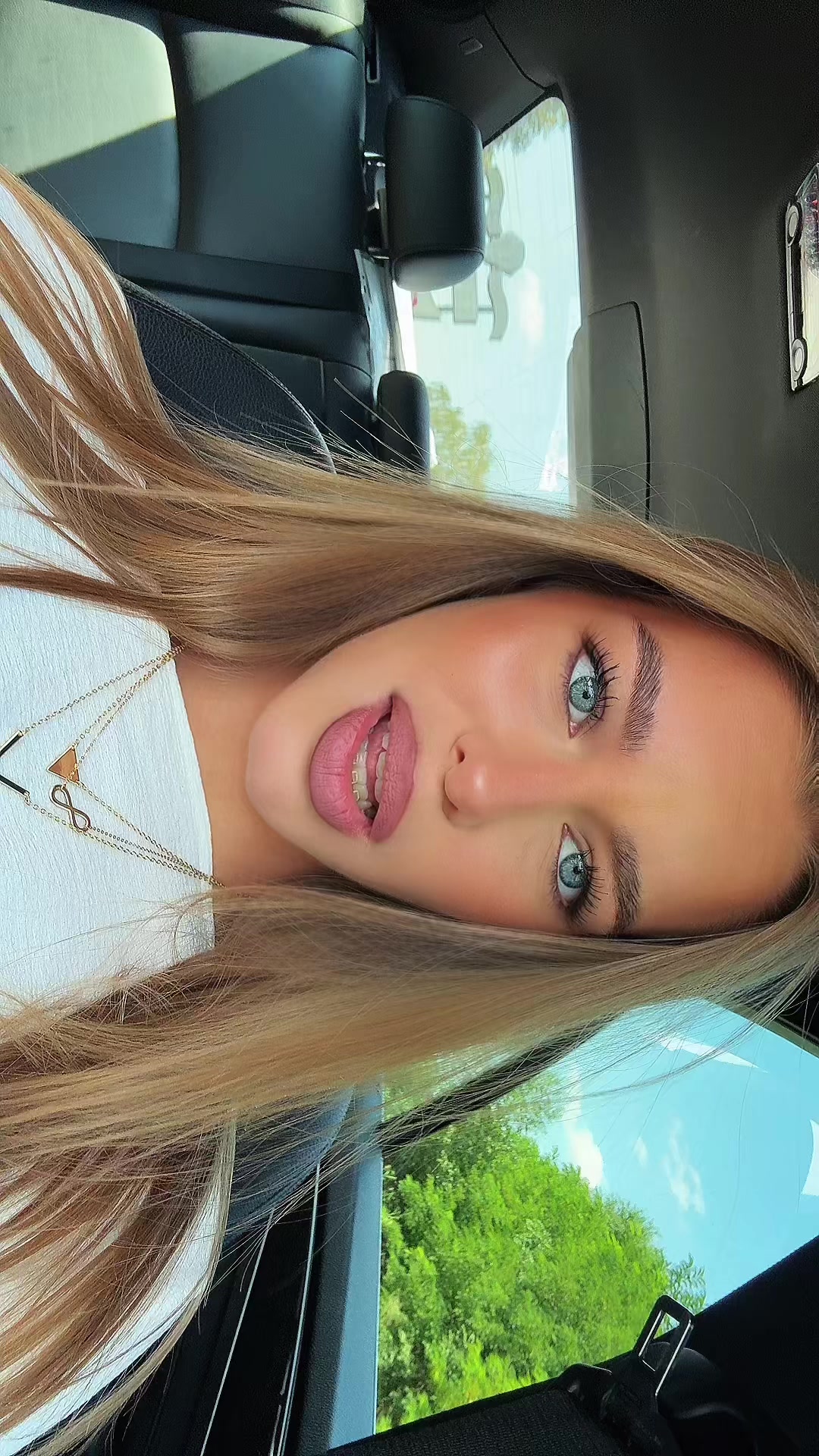 @natasa