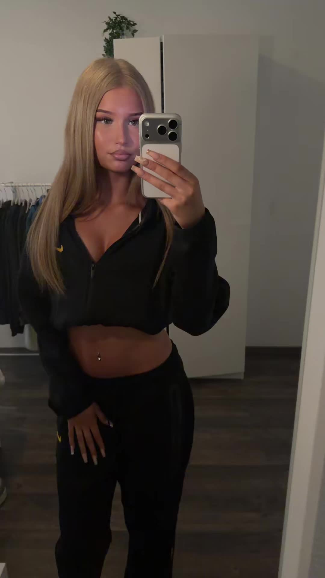 @Lis