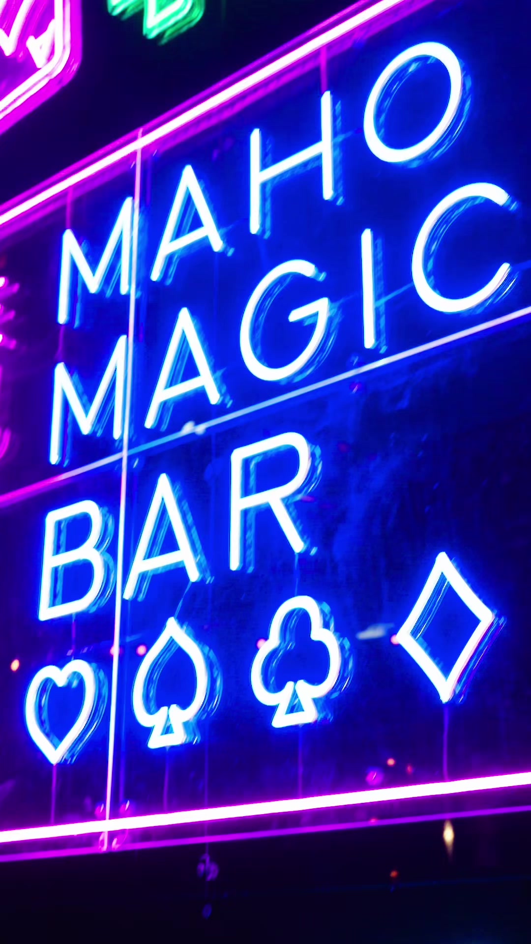 @MahoMagicBar
