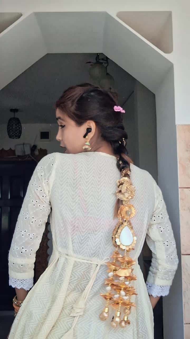 @Miss_👑M@nDaL🇳🇵❤️💍