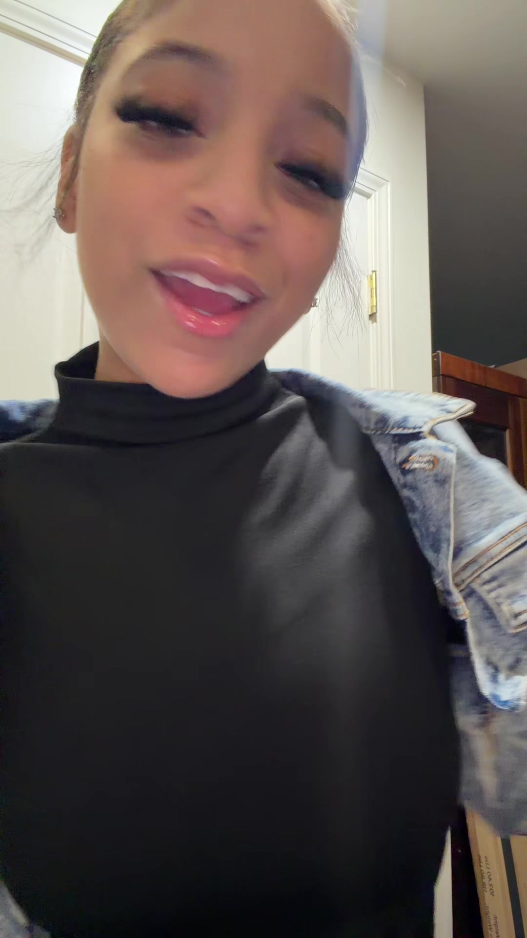 @jadeeee.