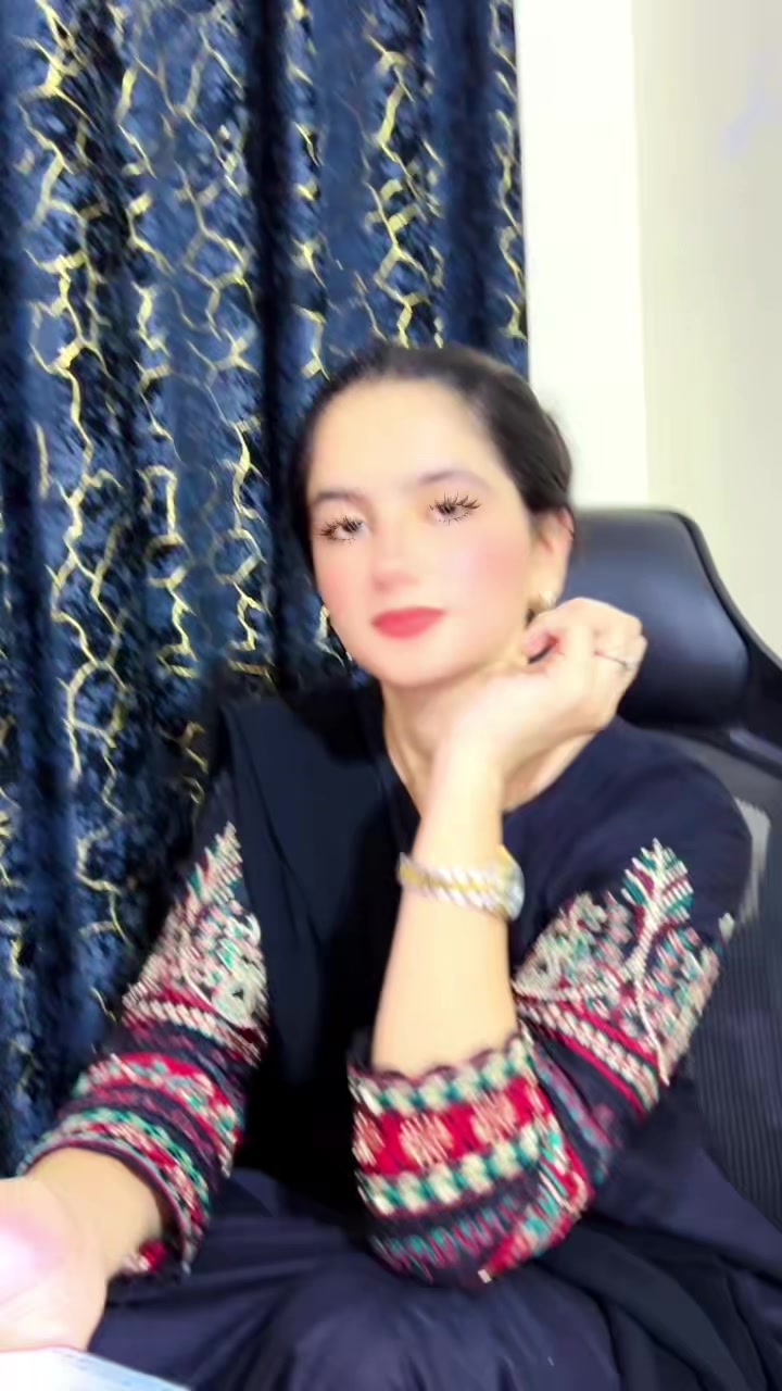 @Muneeba khan⭐️