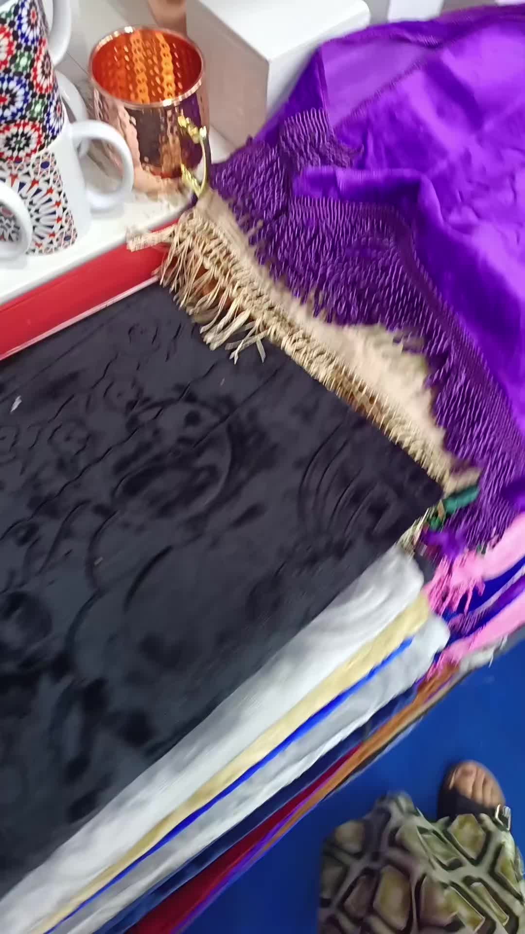@ملابس دكرى