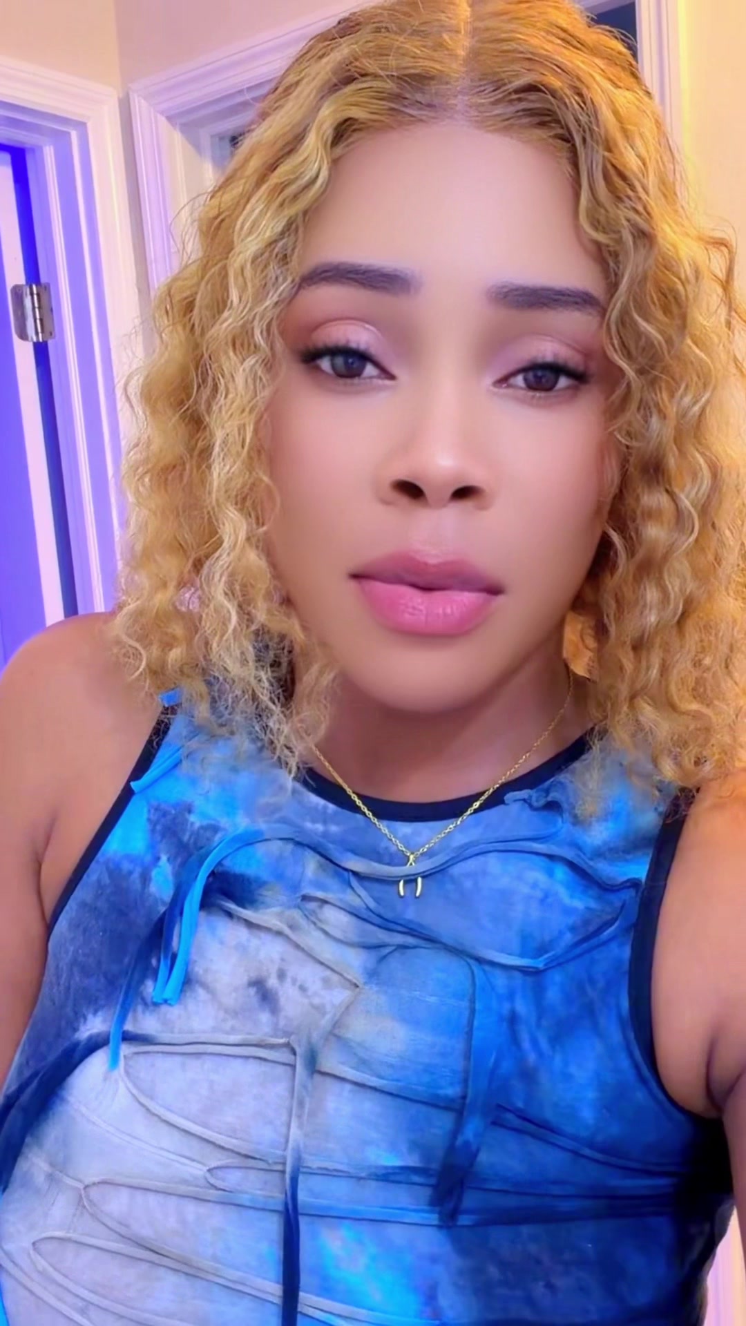 @Queen Angie Love💕💋🥰💐🌹