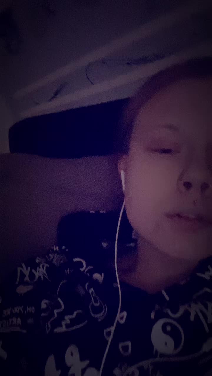 @𝓷𝓮𝓼𝓼𝓼𝓪 :);