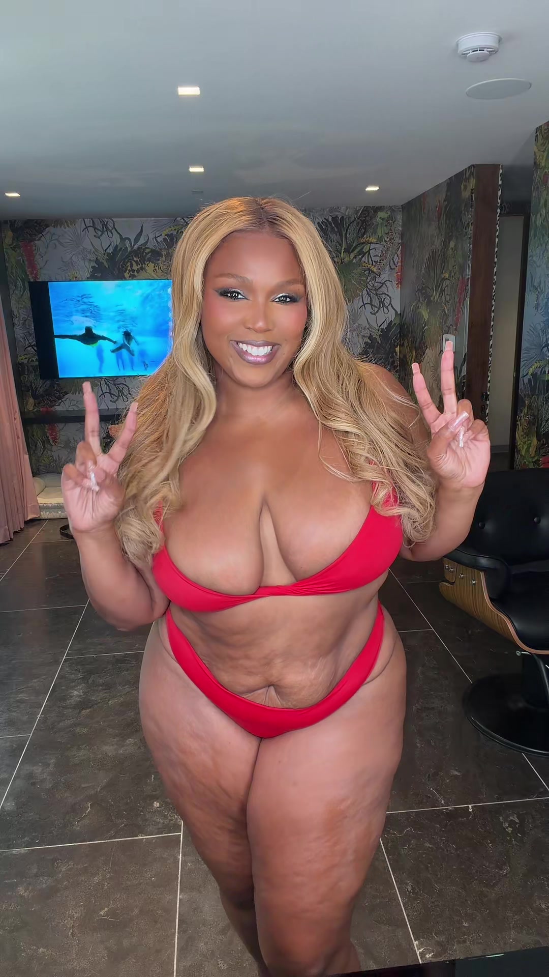 @lizzo
